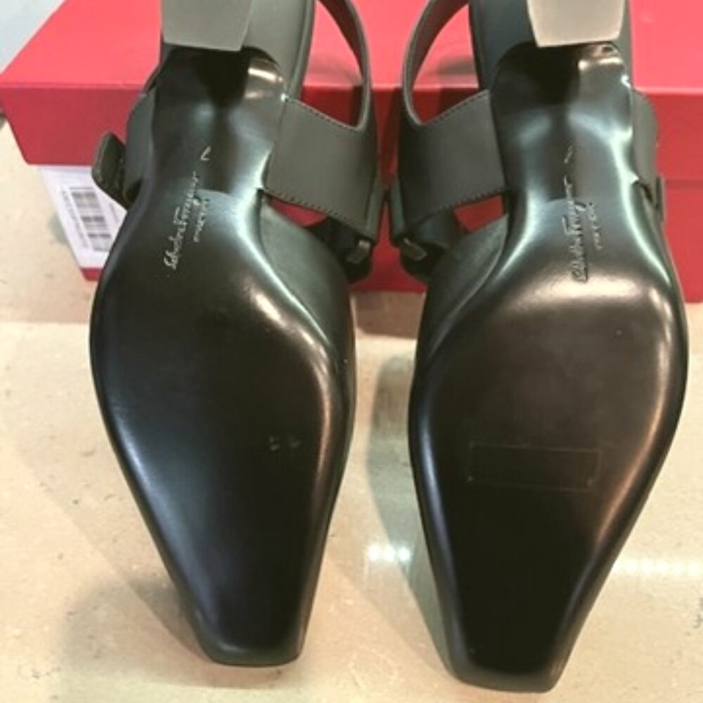 Ferragamo Sagar 40 Lambskin Slingback Pumps - Women - US7C - NWT - Picture 11 of 12